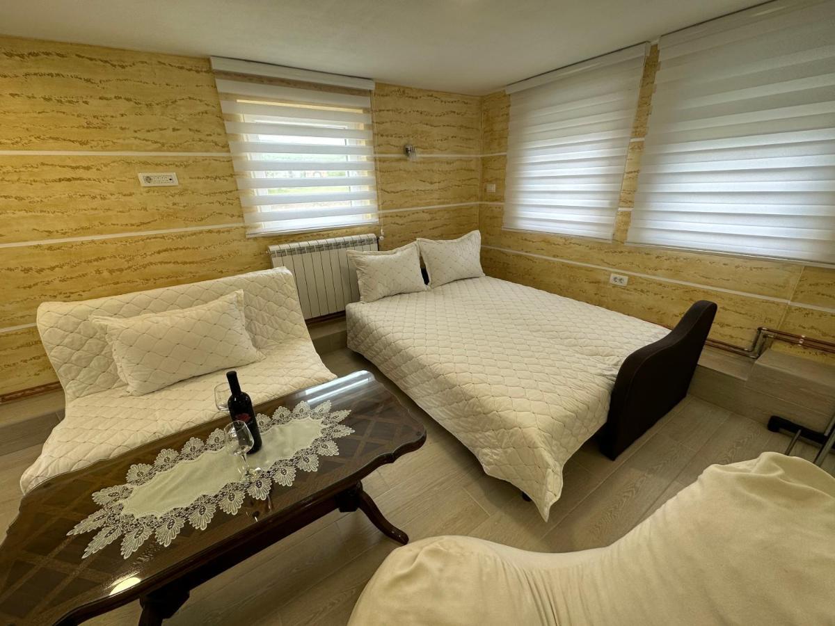 Pejovic Apartmani モイコヴァツ エクステリア 写真