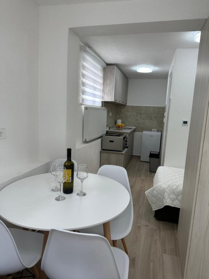 Pejovic Apartmani モイコヴァツ エクステリア 写真